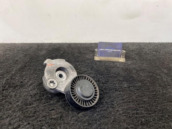 Usados Tensor correa múltiple Audi A6 Avant (C7) 3.0 TDI V6 24V Quattro Precio € 30,00 IVA incluido ofrecido por Van Kronenburg Engines
