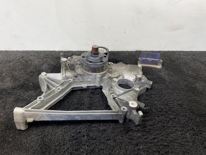 Usagé Support dynamo bas Mercedes Sprinter 3t (906.61) 210 CDI 16V Prix € 69,95 Prix TTC proposé par Van Kronenburg Engines