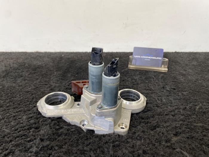 Used Timing cover Volkswagen Golf V (1K1) 3.2 V6 24V Price € 99,99 Inclusive VAT offered by Van Kronenburg Engines