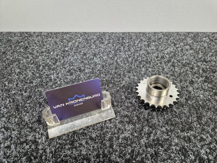 Begagnade Kamaxeldrev Mercedes E (W213) E-200d 2.0 Turbo 16V Pris € 39,95 Inklusive moms erbjuds av Van Kronenburg Engines