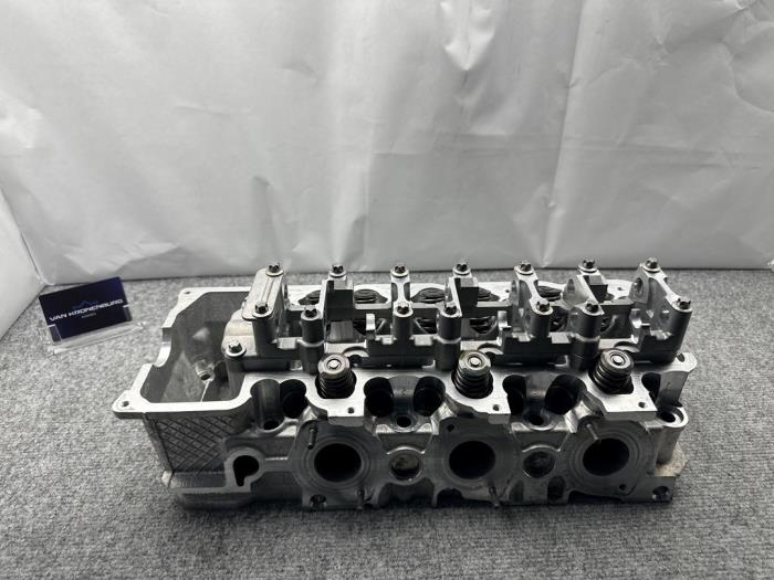Renoverade Topplock Mercedes Diversen Pris € 500,00 Inklusive moms erbjuds av Van Kronenburg Engines