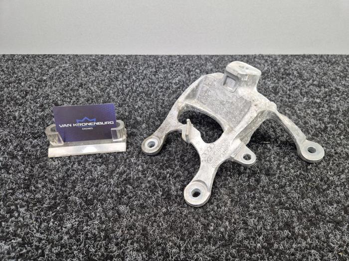 Used Engine mount Audi RS 6 Avant (C7) 4.0 V8 TFSI Performance 32V Price € 9,95 Inclusive VAT offered by Van Kronenburg Engines