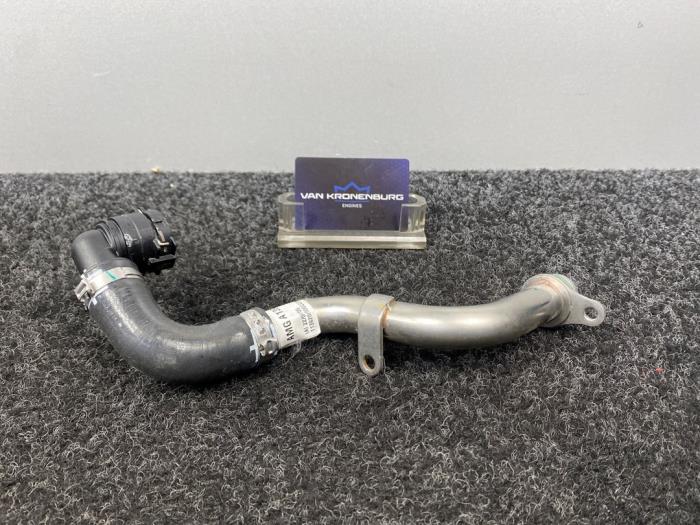 Nya Vattenrör Mercedes C-Klasse AMG (W206) C-63S E-Performance AMG 2.0 Turbo 4-Matic+ Pris € 60,50 Inklusive moms erbjuds av Van Kronenburg Engines