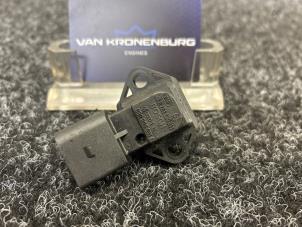 Map Sensor (Einlasskrümmer) van een Volkswagen Polo III (6N1) 1.4i 60