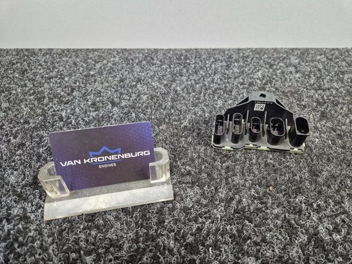 Gebrauchte Stromverteiler Mercedes E (W213) E-300d 2.0 Turbo 16V Preis € 29,95 Mit Mehrwertsteuer angeboten von Van Kronenburg Engines