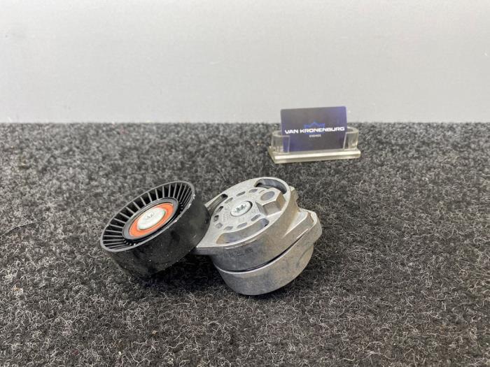 Usados Rodillo tensor correa múltiple Audi A6 Avant (C6) 3.2 V6 24V FSI Precio € 25,00 IVA incluido ofrecido por Van Kronenburg Engines