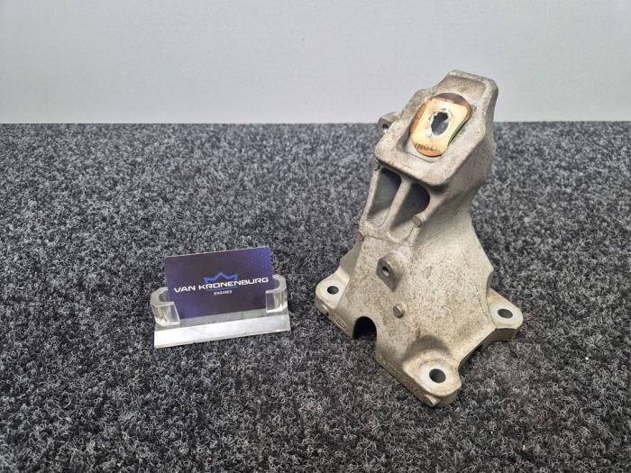 Gebrauchte Motorlager Landrover Range Rover IV (LG) 5.0 V8 32V Supercharged Preis € 50,00 Mit Mehrwertsteuer angeboten von Van Kronenburg Engines