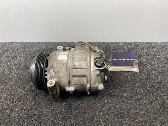 Usagé Compresseur de clim Mercedes ML III AMG (166) 5.5 ML-63 AMG V8 32V Biturbo Prix € 299,95 Prix TTC proposé par Van Kronenburg Engines