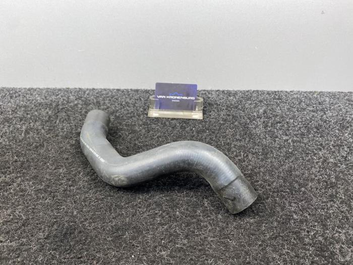 Nya Vattenrör Porsche 911 (996) 3.6 Carrera 4 24V Pris € 29,95 Inklusive moms erbjuds av Van Kronenburg Engines