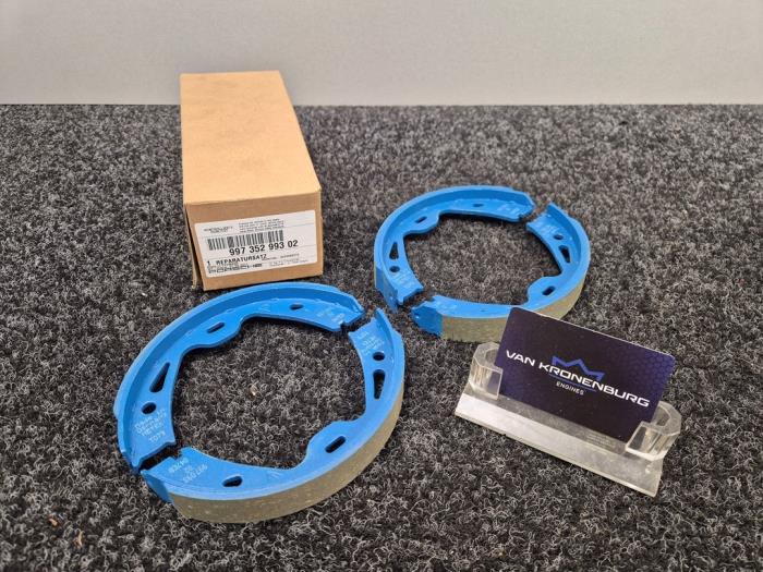Nya Bromsback Porsche 911 (997) 3.8 24V GT3 Pris € 59,96 Inklusive moms erbjuds av Van Kronenburg Engines