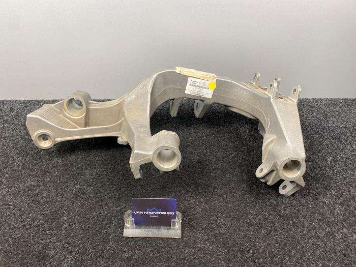 Usados Subchasis Porsche 911 (996) 3.6 Carrera 4 24V Precio € 199,95 IVA incluido ofrecido por Van Kronenburg Engines