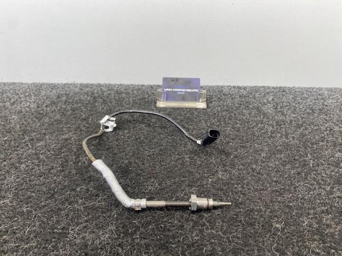 Usagé Sensor température d’échappement Volkswagen Golf VIII (CD1) 2.0 TDI BlueMotion 16V Prix € 44,95 Prix TTC proposé par Van Kronenburg Engines