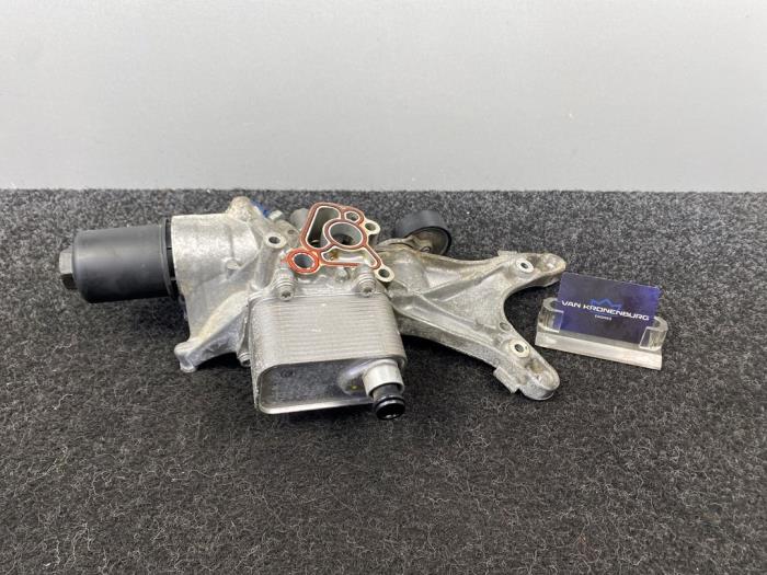 Gebrauchte Ölfiltergehäuse Volkswagen Golf VII (AUA) 2.0 GTI 16V Preis € 44,95 Mit Mehrwertsteuer angeboten von Van Kronenburg Engines