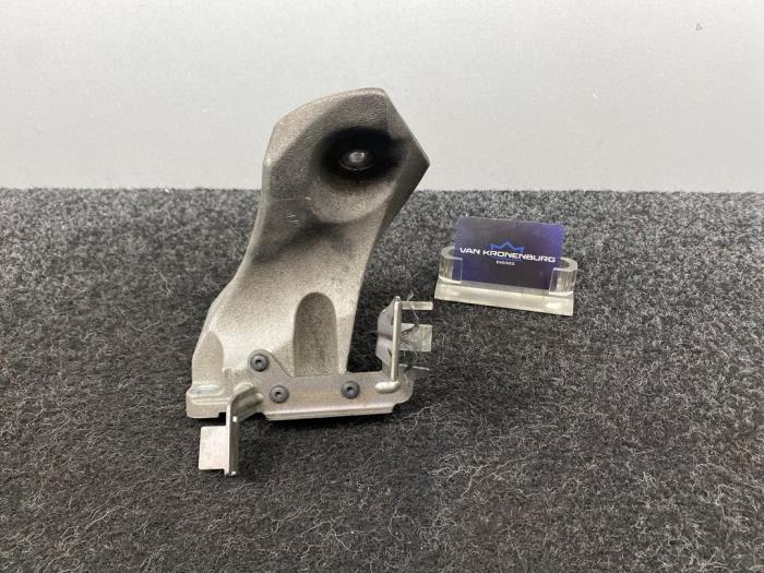 Used Engine mount Bentley Continental GT 6.0 W12 48V Price € 60,50 Inclusive VAT offered by Van Kronenburg Engines
