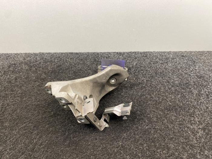 Engine mount from a Bentley Continental GT 6.0 W12 48V 2006