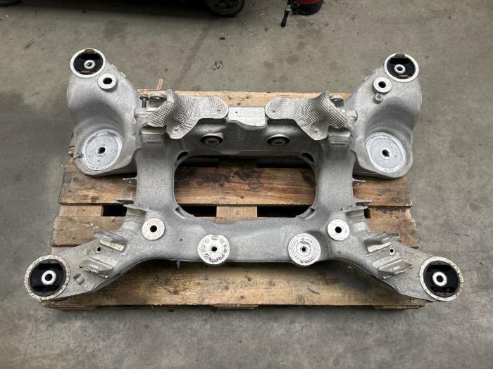 Used Subframe Landrover Range Rover Sport (LW) 5.0 V8 32V Supercharged Price € 400,00 Inclusive VAT offered by Van Kronenburg Engines