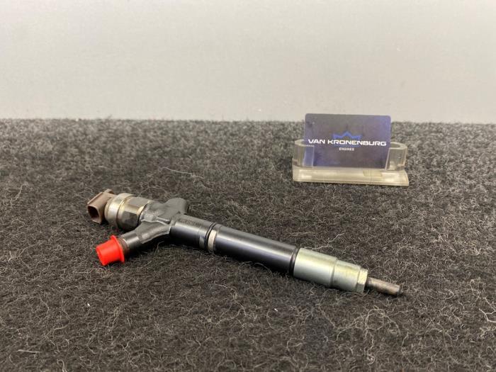 Usagé Injecteurs Toyota Land Cruiser V8 (J20) 4.5 D-4D 32V Prix € 229,90 Prix TTC proposé par Van Kronenburg Engines