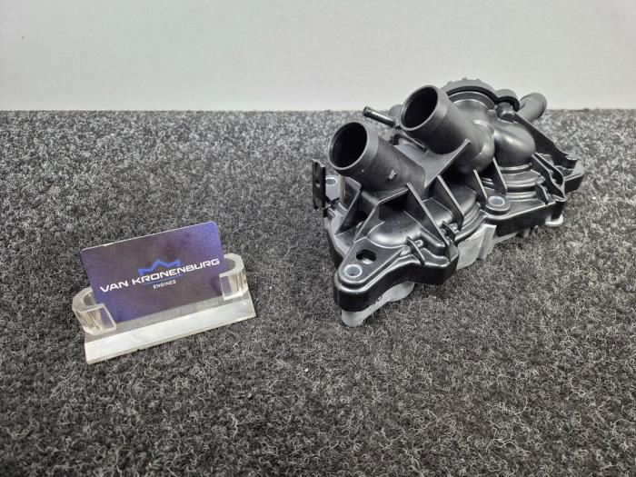 Neuf Pompe à eau Seat Leon ST (5FF) 1.4 TSI 16V Prix € 48,40 Prix TTC proposé par Van Kronenburg Engines