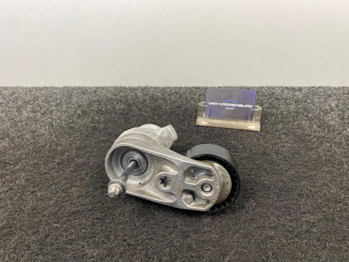 Spanrolle multiriem van een BMW M3 (F80) 3.0 24V TwinPower Turbo 2014