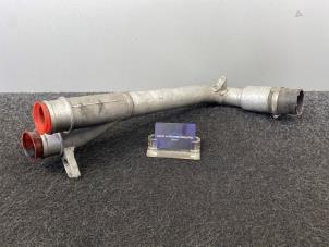 Intercooler Rohr van een Porsche Panamera (970) 3.0 D V6 24V 2012
