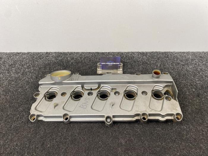 Usagé Couvercle soupapes Audi S6 Avant (C6) 5.2 V10 40V Prix € 50,00 Prix TTC proposé par Van Kronenburg Engines