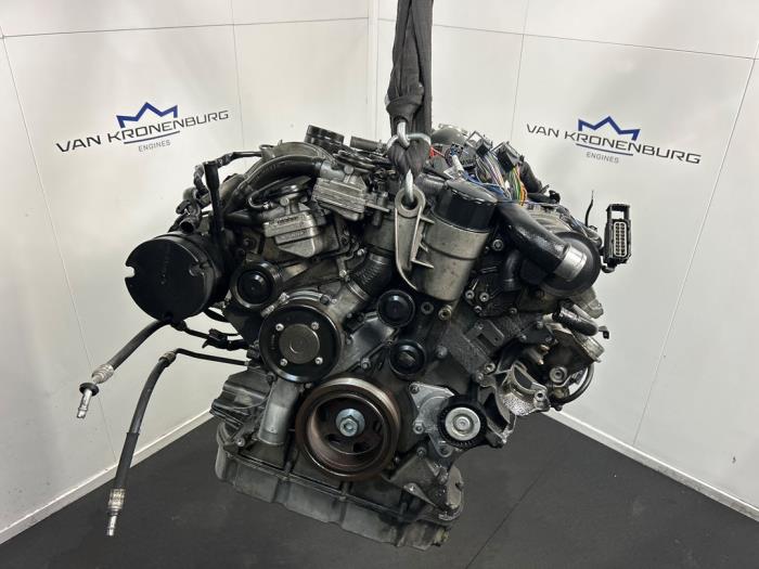 Used Engine Mercedes S (W221) Price € 7.500,00 Inclusive VAT offered by Van Kronenburg Engines