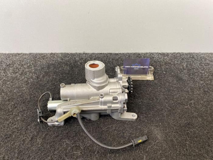 Gebrauchte Ölpumpe Mini Mini (R56) 1.6 16V Cooper S Works Preis auf Anfrage angeboten von Van Kronenburg Engines