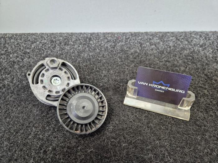 Usados Tensor correa múltiple Audi A4 (B8) 3.2 FSI V6 24V Quattro Precio € 19,95 IVA incluido ofrecido por Van Kronenburg Engines