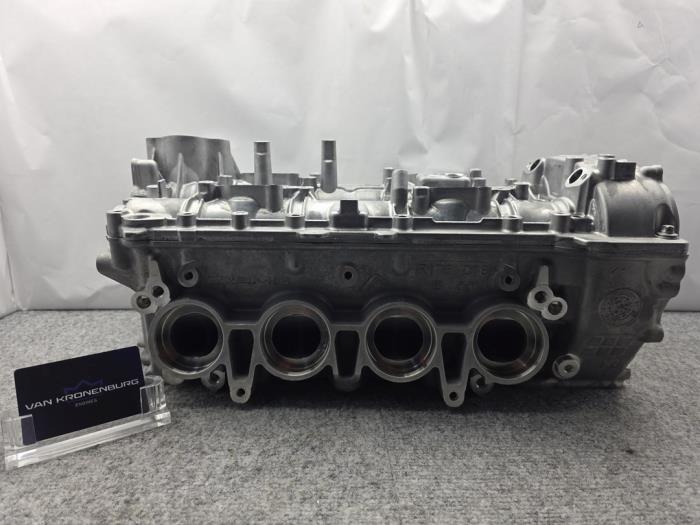 Renoverade Topplock Mercedes G-Klasse Pris € 3.025,00 Inklusive moms erbjuds av Van Kronenburg Engines