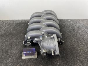 Usagé Tubulure d'admission Audi RS 4 Avant (B7) 4.2 V8 40V Prix € 1.815,00 Prix TTC proposé par Van Kronenburg Engines