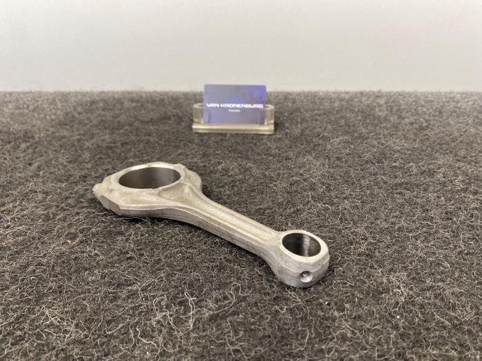 Usados Biela Honda S2000 (AP1) 2.0 16V VTEC Precio de solicitud ofrecido por Van Kronenburg Engines