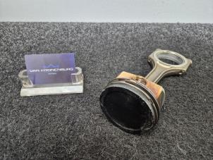 Usagé Piston Audi S5 (8T3) 4.2 V8 40V Prix € 149,96 Prix TTC proposé par Van Kronenburg Engines