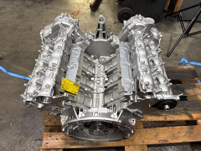 Generalüberholte Motor Mercedes C-Klasse Preis € 3.025,00 Mit Mehrwertsteuer angeboten von Van Kronenburg Engines
