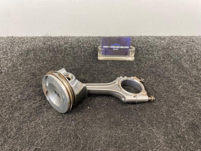 New Piston Volkswagen Scirocco (137/13AD) 2.0 TSI 16V Price € 65,00 Inclusive VAT offered by Van Kronenburg Engines