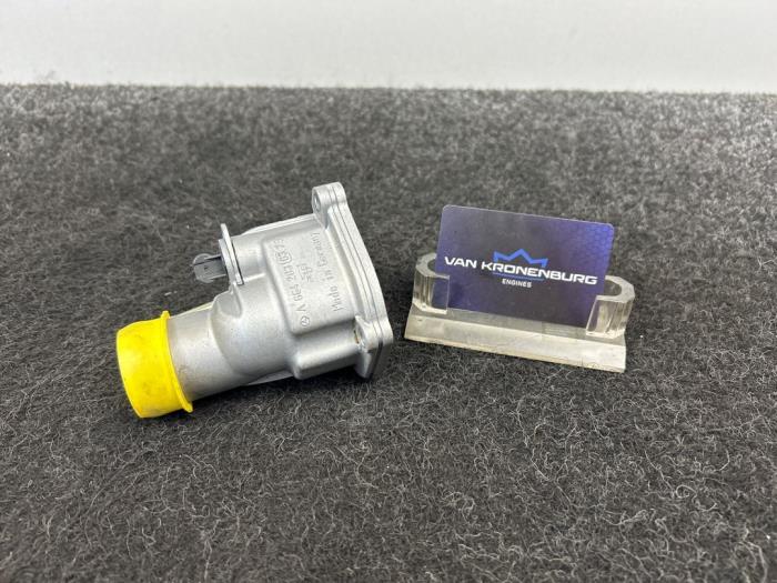 Usagé Thermostat Chrysler PT Cruiser Cabrio 2.2 CRD 16V Prix € 54,95 Prix TTC proposé par Van Kronenburg Engines