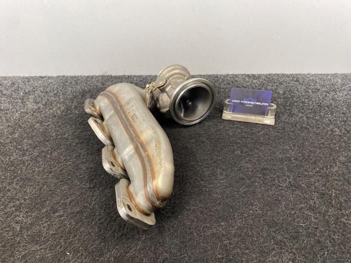 Neue Turbo Mercedes C (W205) C-200 1.5 EQ Boost Preis € 199,95 Mit Mehrwertsteuer angeboten von Van Kronenburg Engines