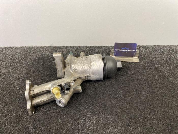 Gebrauchte Ölfiltergehäuse Audi RS 5 (8T3) RS5 4.2 V8 32V Preis € 50,00 Mit Mehrwertsteuer angeboten von Van Kronenburg Engines