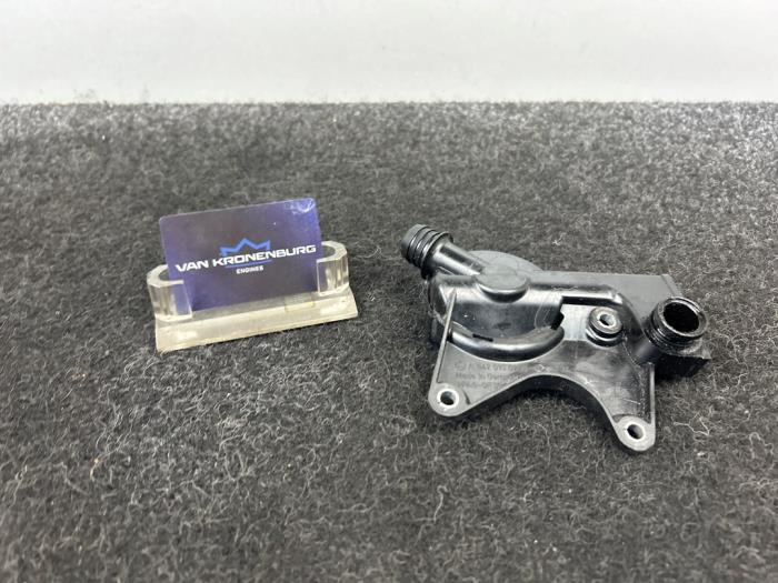 Usagé Ventilation carter Mercedes Vito (639.6) 3.0 122 CDI V6 24V Prix € 24,95 Prix TTC proposé par Van Kronenburg Engines