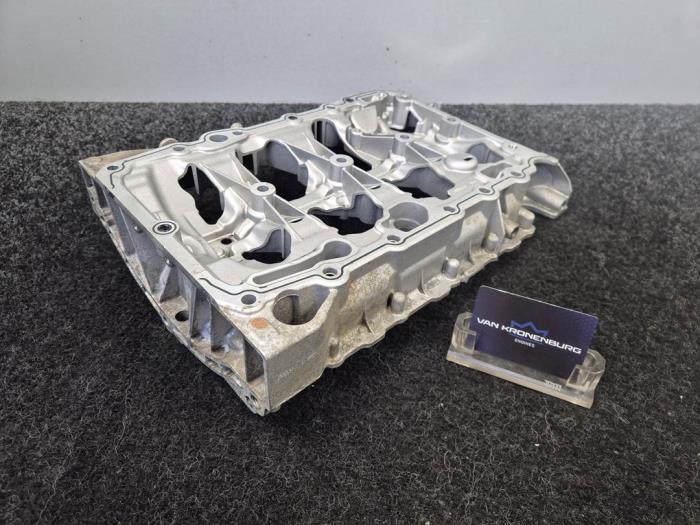 Usagé Couvercle carter Volkswagen Golf VII (AUA) 2.0 GTI 16V Prix € 199,95 Prix TTC proposé par Van Kronenburg Engines