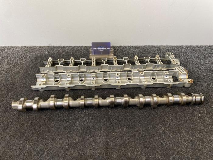 Usagé Arbre à cames BMW 3 serie (E90) 330i 24V Prix € 200,00 Prix TTC proposé par Van Kronenburg Engines