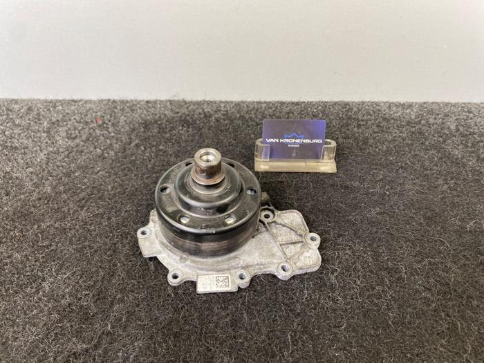 Usagé Pompe à eau Mercedes Vito (639.6) 2.2 110 CDI 16V Euro 5 Prix € 34,94 Prix TTC proposé par Van Kronenburg Engines