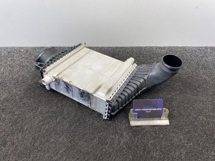 Usagé Intercooler Mercedes A (W176) 2.0 A-45 AMG Turbo 16V 4-Matic Prix € 150,00 Prix TTC proposé par Van Kronenburg Engines