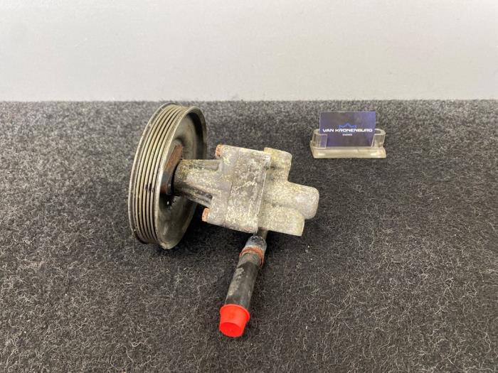 Usagé Pompe de direction Audi S8 (D2) S8 4.2 V8 32V Prix € 60,50 Prix TTC proposé par Van Kronenburg Engines