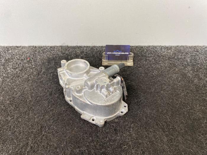 Usagé Boîtier arbre à cames Volkswagen Golf V (1K1) 2.0 FSI 16V Prix € 149,96 Prix TTC proposé par Van Kronenburg Engines
