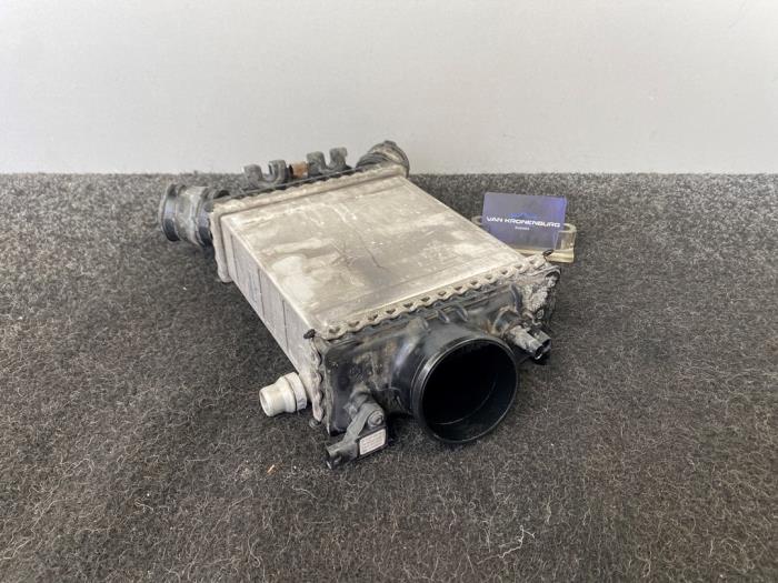 Usados Intercooler Mercedes E (W213) E-450 3.0 V6 Turbo 24V 4-Matic Precio € 180,00 IVA incluido ofrecido por Van Kronenburg Engines