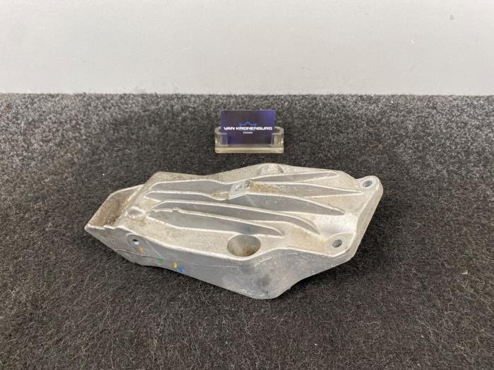 Used Engine mount BMW X5 (G05) xDrive 45 e iPerformance 3.0 24V Price € 34,94 Inclusive VAT offered by Van Kronenburg Engines
