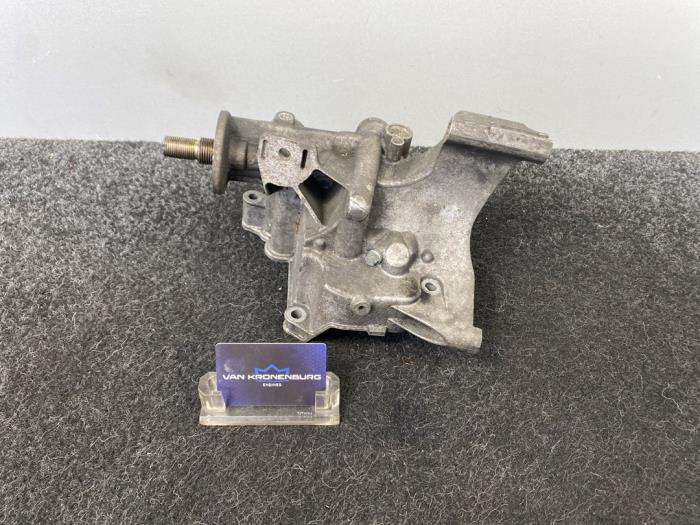 Gebrauchte Ölfilterhalter Audi RS 6 Avant (C5) RS6 4.2 V8 40V Biturbo Preis € 199,95 Mit Mehrwertsteuer angeboten von Van Kronenburg Engines