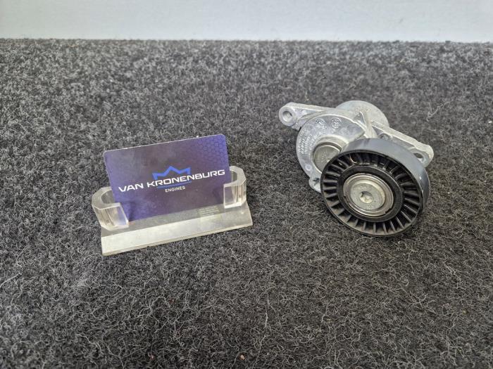 Gebrauchte Spanrolle multiriem Mercedes G AMG (463) 4.0 G 63 AMG V8 32V Preis € 35,01 Mit Mehrwertsteuer angeboten von Van Kronenburg Engines