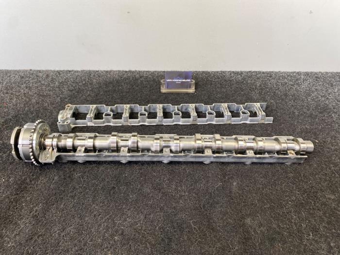 Usagé Arbre à cames BMW 3 serie (E92) 330i 24V Prix € 363,00 Prix TTC proposé par Van Kronenburg Engines