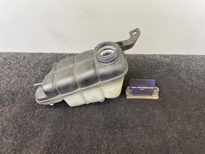 Fuel expansion tank